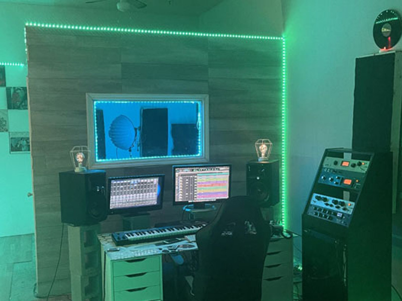 The Lofts at Redford Oaks Metro Detroit Lofts